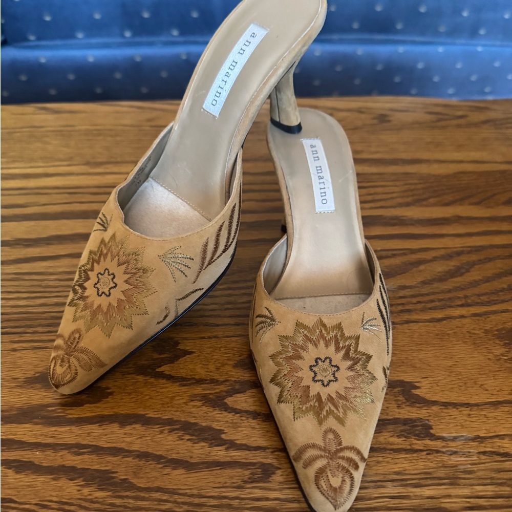 Ann Marino Tan Embroidered Mules